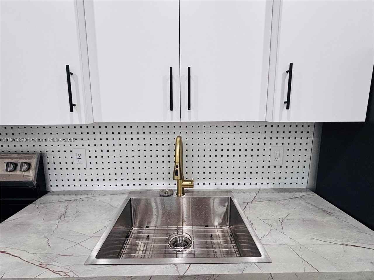 220 Nw 27th Ave #1-4 - Photo 2 of 8