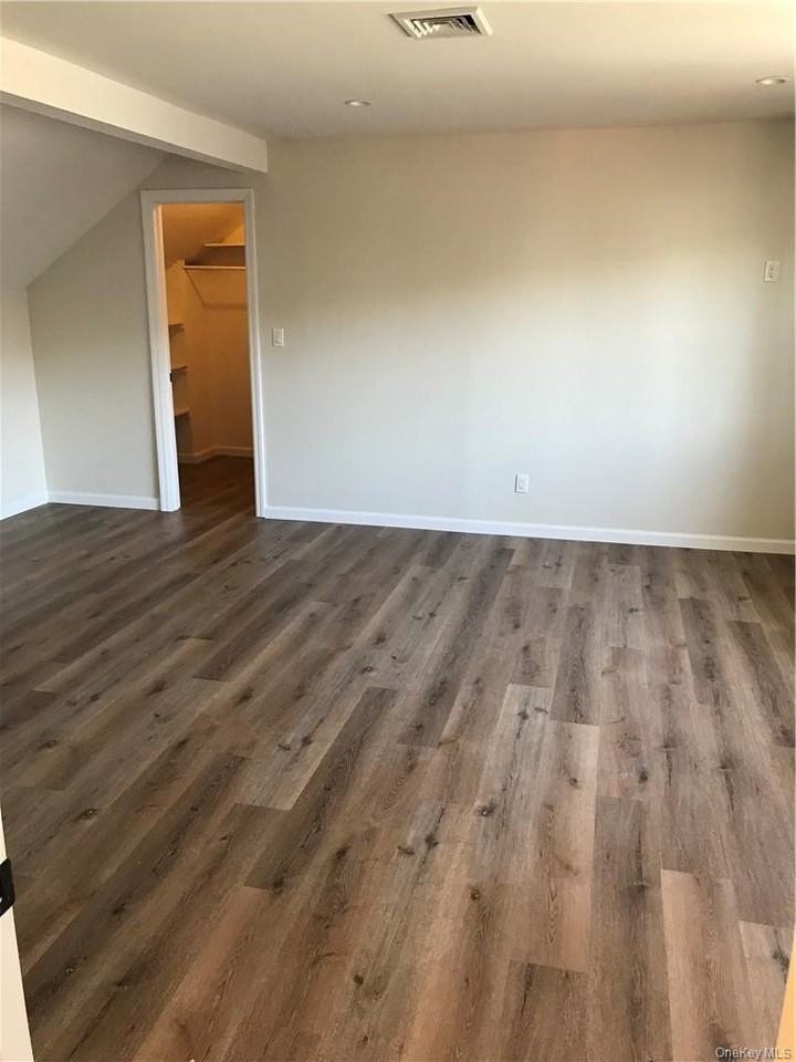 65 Circuit Ave #2ndFL - Photo 4 of 7