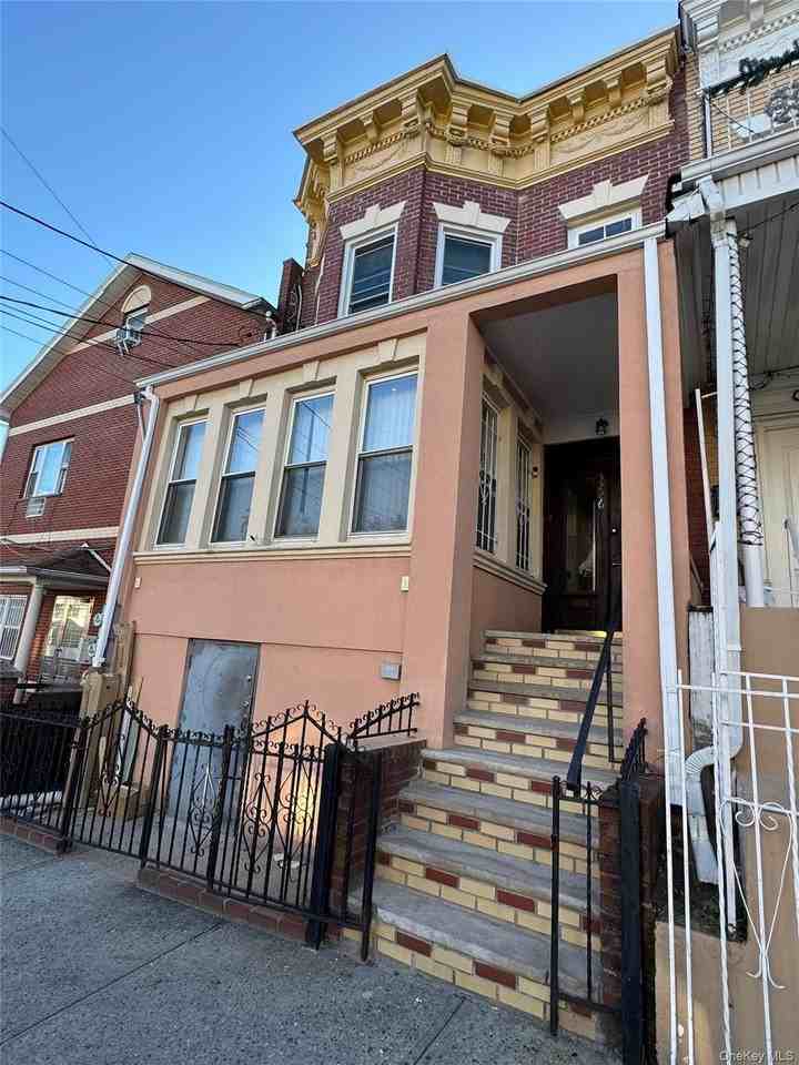 3226 106th St - Photo 2 of 14