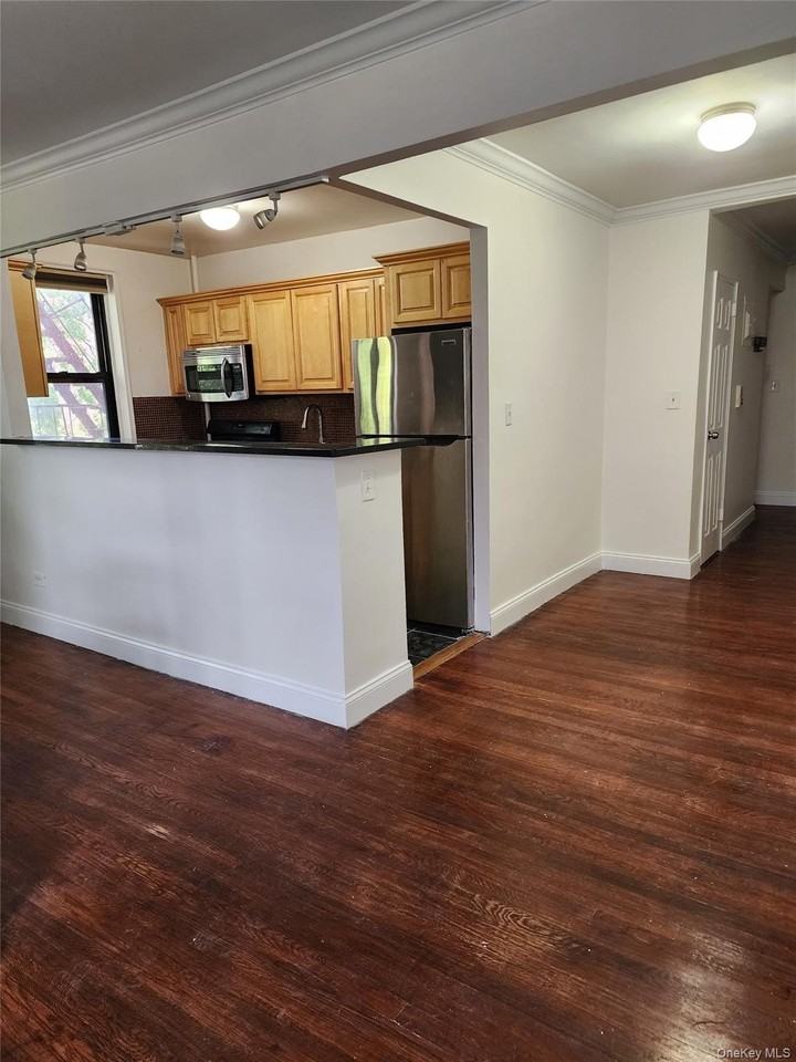 15011 72nd Rd - Photo 2 of 8