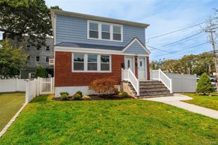 123 Denton Ave #1stFL - Photo 1 of 1