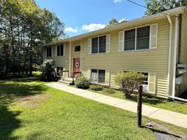 featured image of 87 Oregon Trl #1