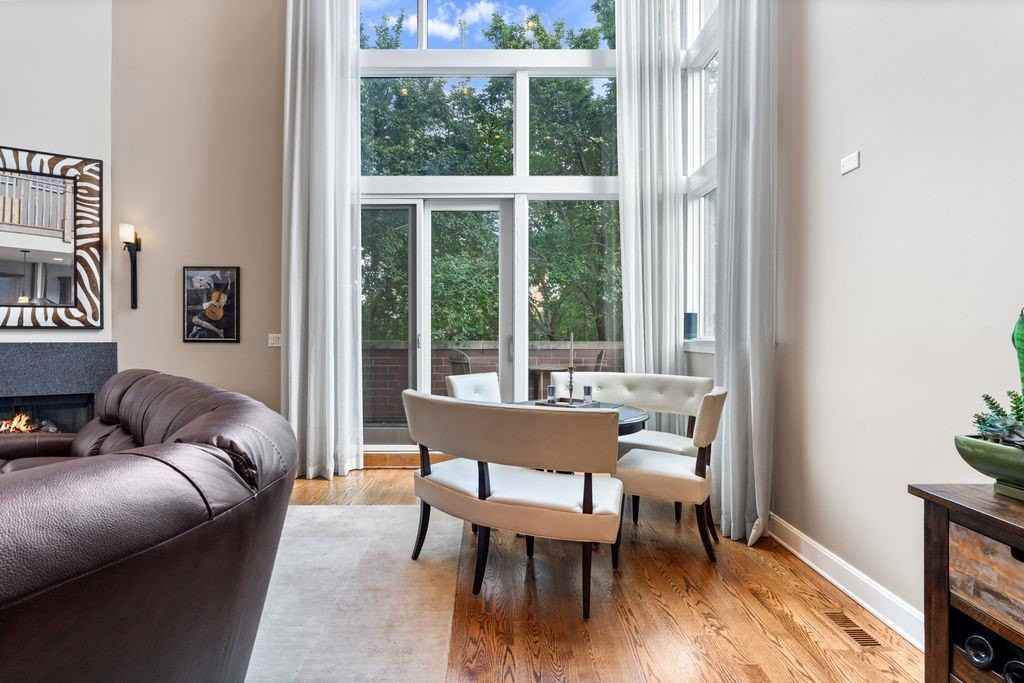 2424 N Ashland Ave #PH - Photo 4 of 28