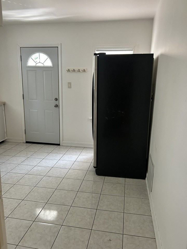 21149 Main St - Photo 4 of 11