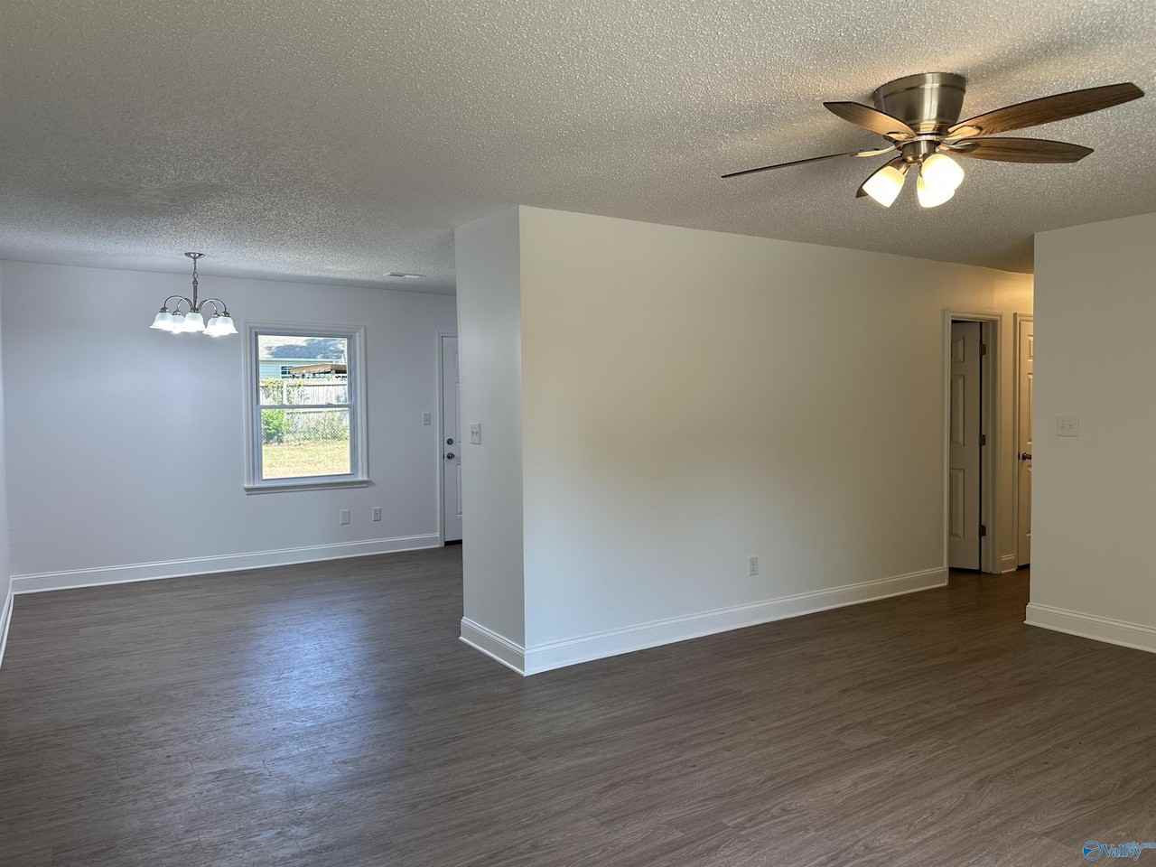 127 Liza Ln - Photo 5 of 16