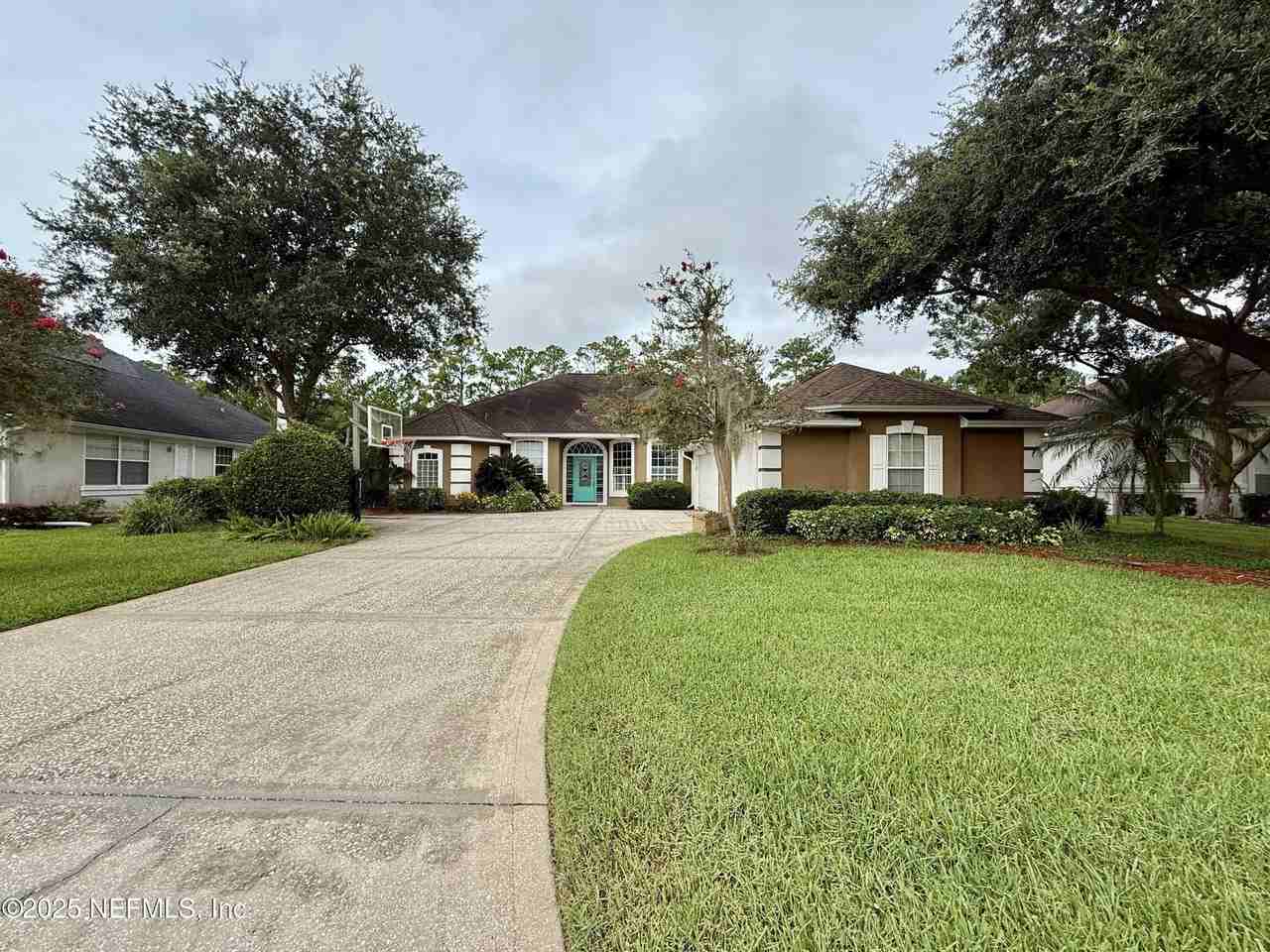 1700 Country Walk Dr - Photo 2 of 50