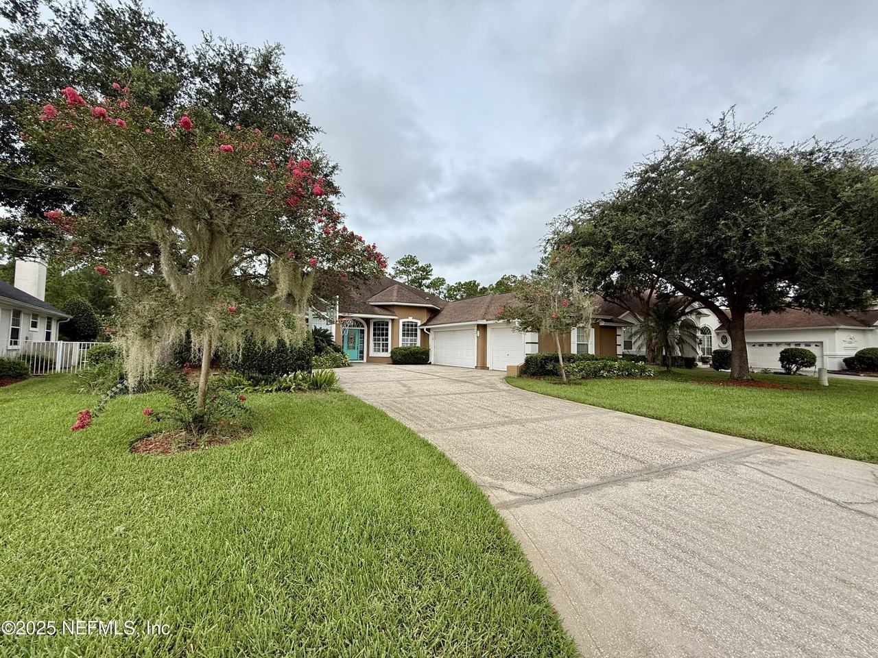 1700 Country Walk Dr - Photo 3 of 50