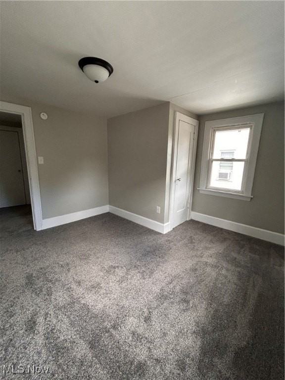 1438 Redwood Avenue - Photo 4 of 11