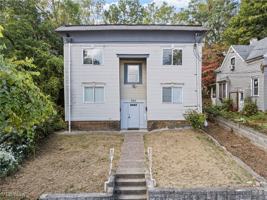 featured image of 740 Fern St Apt 2 #2