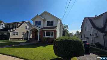 featured image of 303 Hickory St