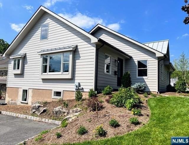 26 Bogert Street - Photo 3 of 18