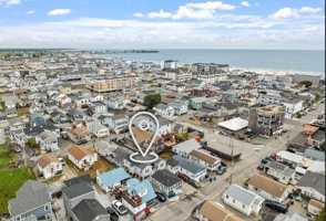 featured image of 16 Riverview Ter #3