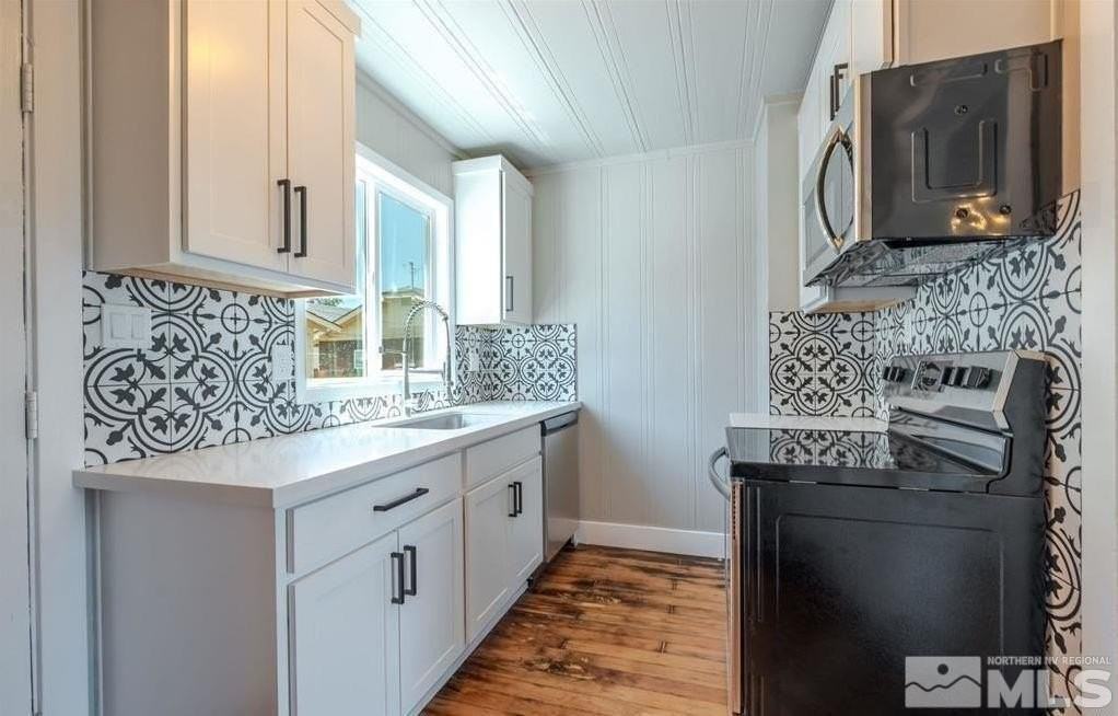 210 Cheney St - Photo 6 of 20