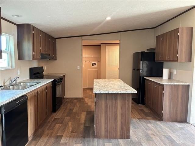 184 2nd St - Photo 5 of 17