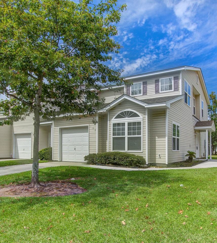 198 Grand Oaks Dr - Photo 2 of 8