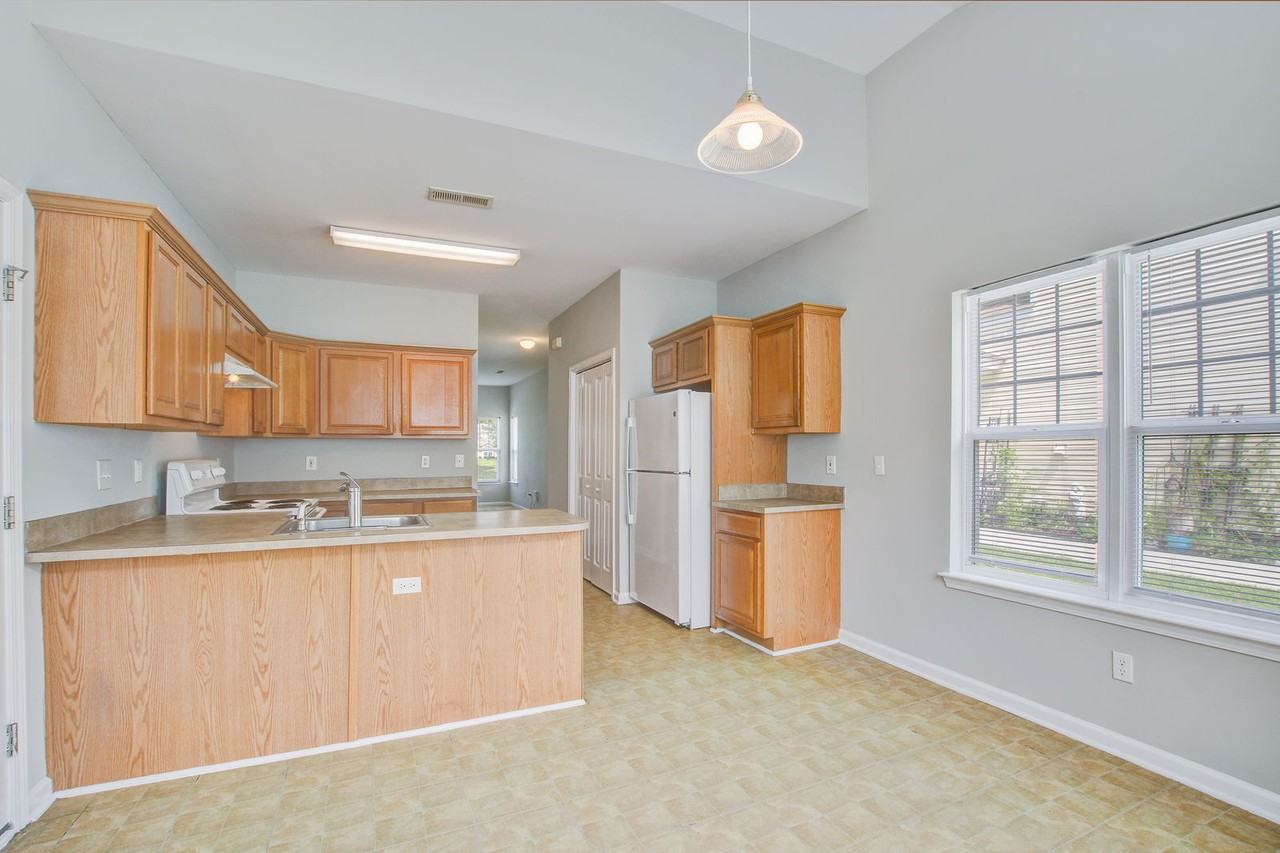 198 Grand Oaks Dr - Photo 6 of 8