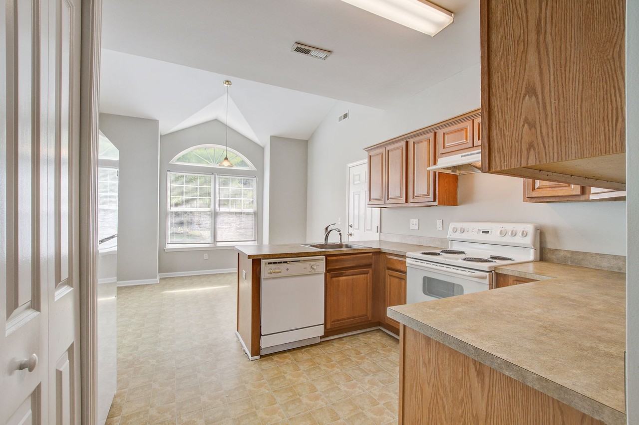 198 Grand Oaks Dr - Photo 7 of 8