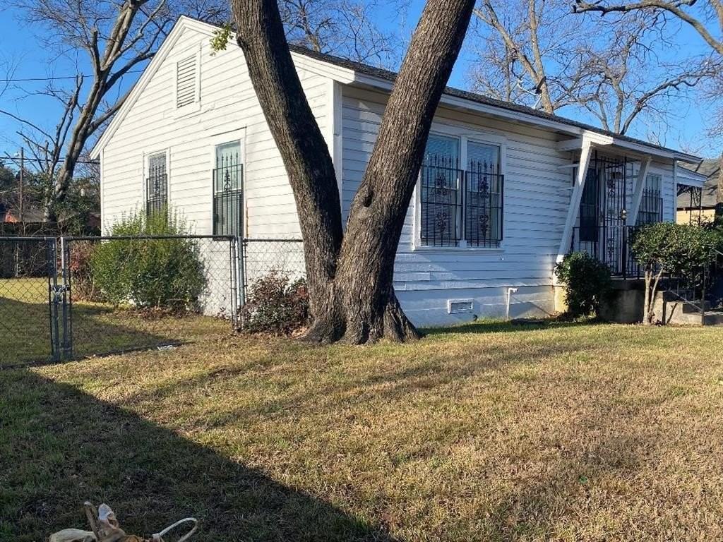 3415 Edgewood St - Photo 2 of 10