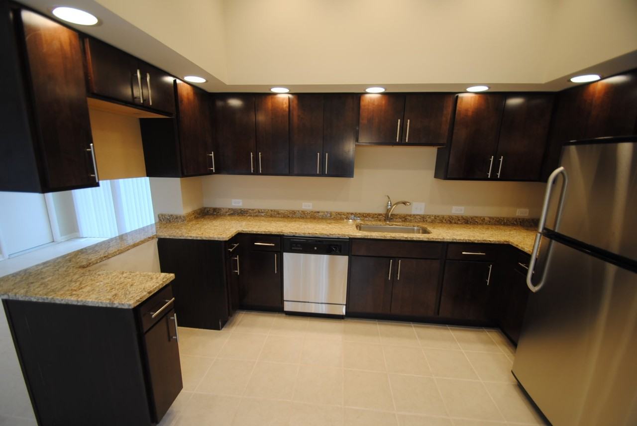 4150 W Chase Ave - Photo 3 of 8