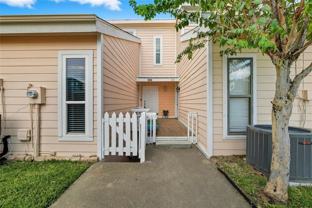 644 Harbor Dr - Photo 1 of 1