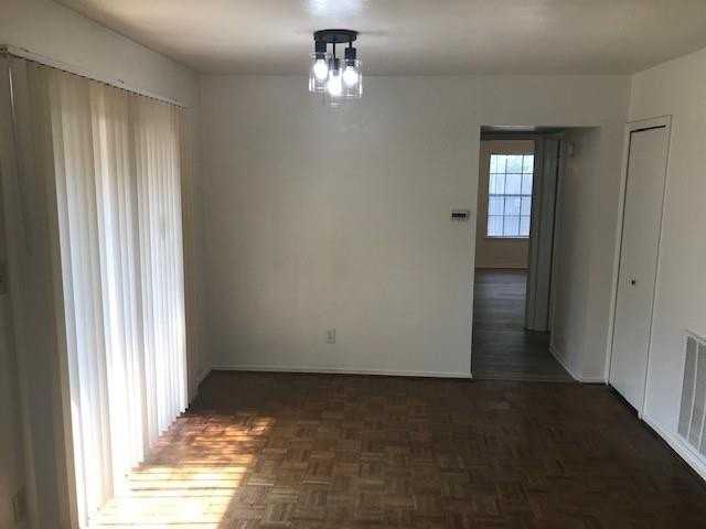 422 Pogue St - Photo 6 of 14