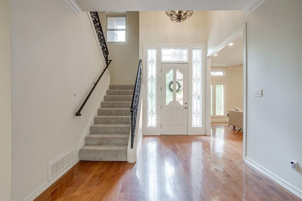 1805 Burton Hill Rd - Photo 6 of 39