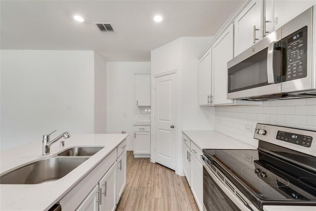 728 Alden Dr - Photo 5 of 23