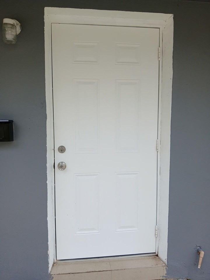 861 Sw 10th Dr - Photo 5 of 7