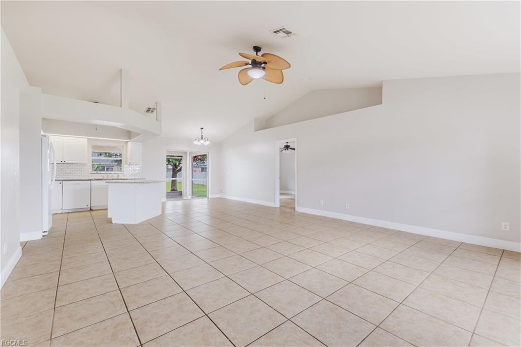 152 Northwest 6th Avenue - Photo 4 of 8