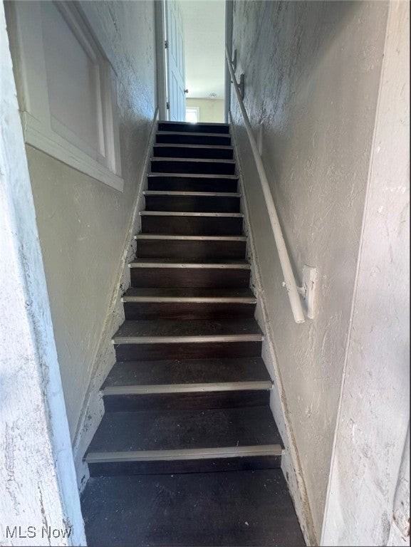 5924 Denison Avenue - Photo 3 of 16