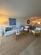 390 North Federal Highway ##203 - Photo 4 of 15