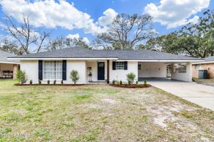 310 Elmwood Dr - Photo 1 of 1