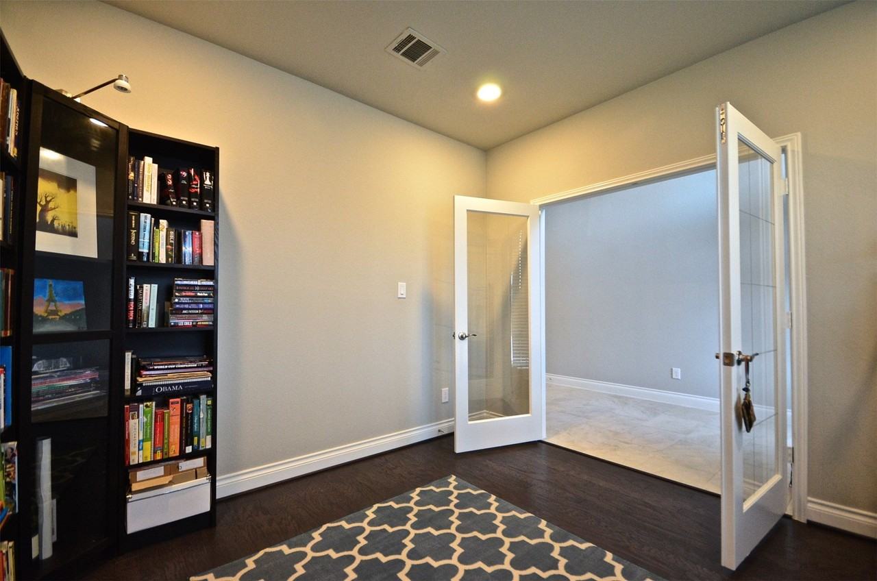 3506 Austen Ct - Photo 4 of 32