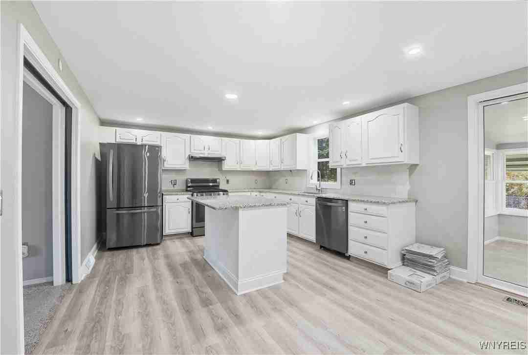 4495 Shisler Rd - Photo 7 of 31