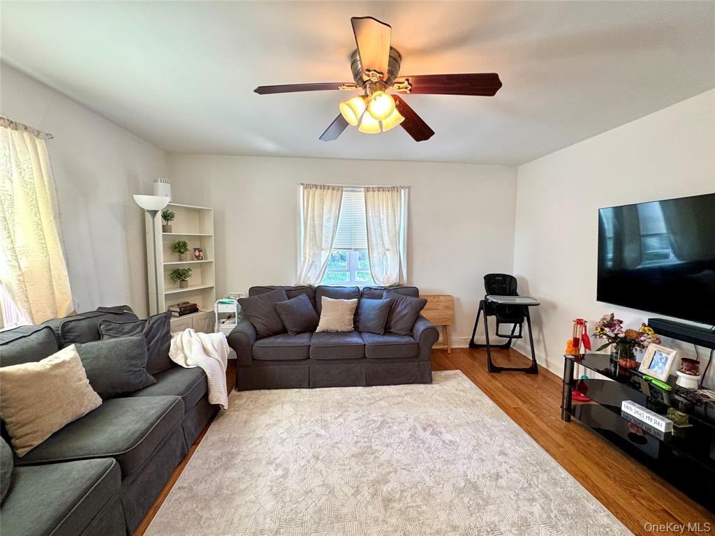 22 Pleasant Pl - Photo 2 of 9