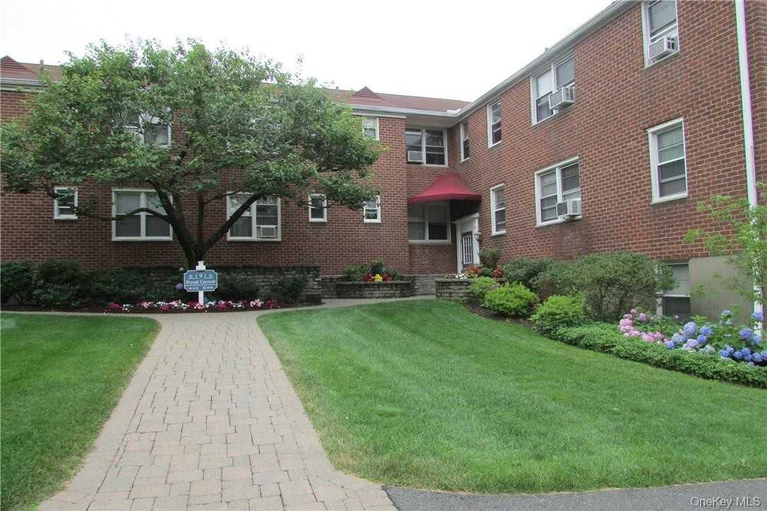 8 Bryant Cres - Photo 3 of 21