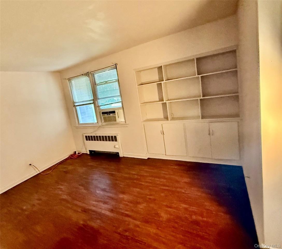 8 Bryant Cres - Photo 6 of 21