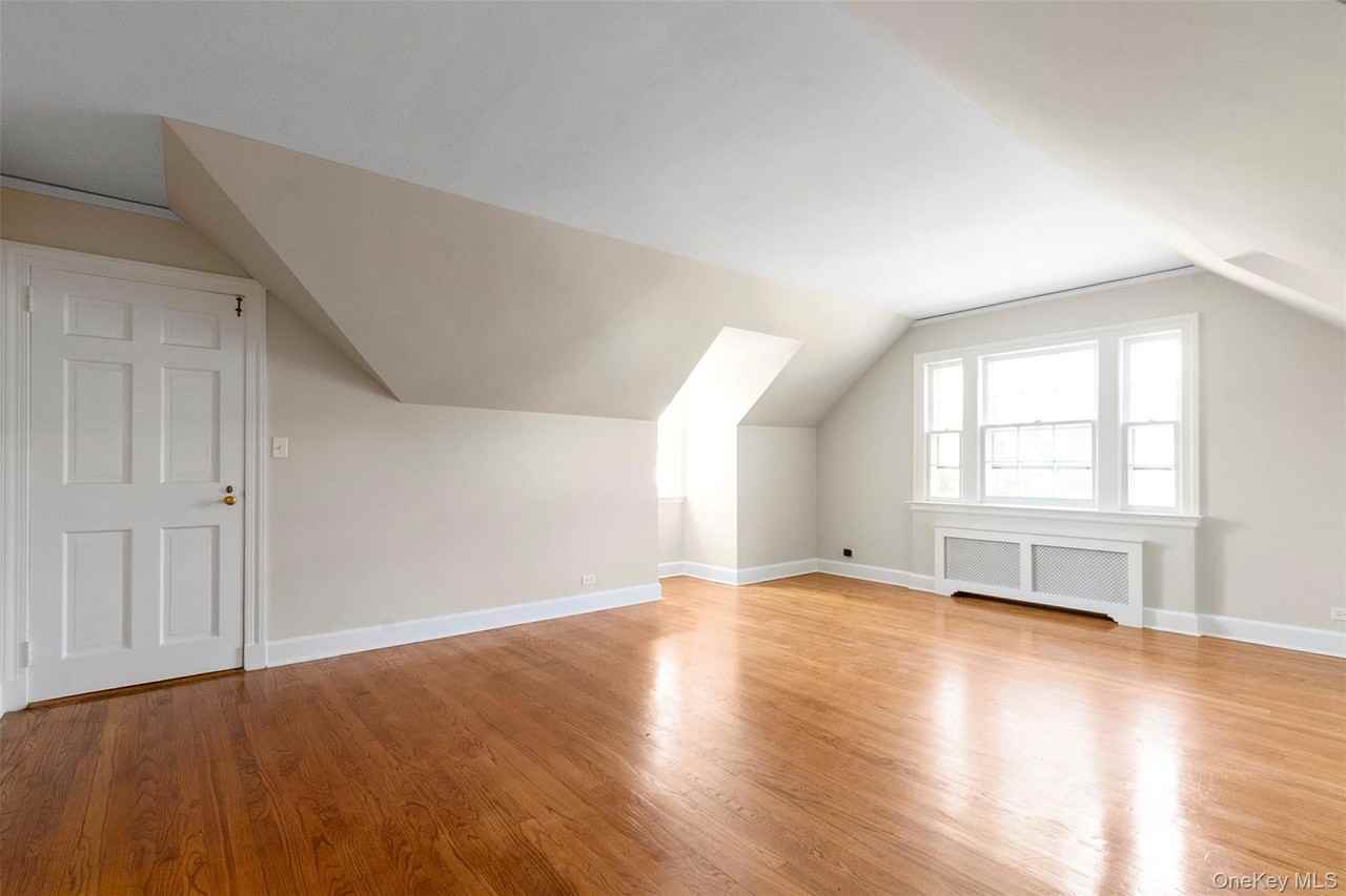 47 Brookfield Pl - Photo 5 of 17