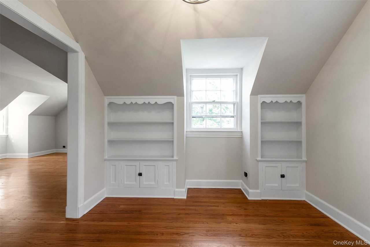 47 Brookfield Pl - Photo 7 of 17