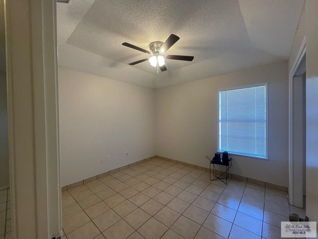 517 Mandarine Lane - Photo 7 of 17