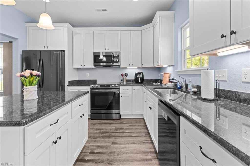 102 Tree Lane #A - Photo 3 of 26