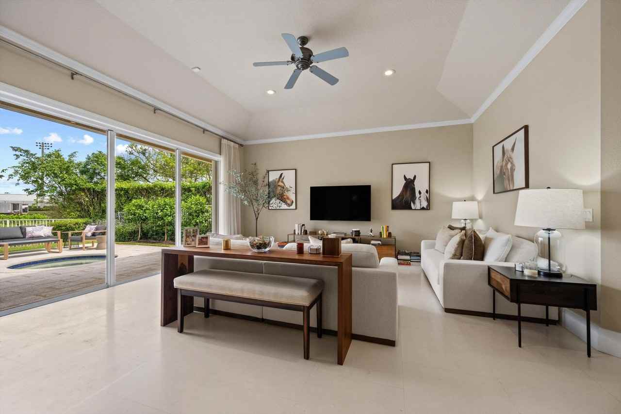 14289 Calypso Ln - Photo 3 of 28