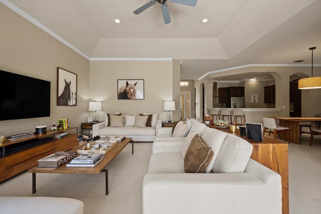 14289 Calypso Ln - Photo 4 of 28