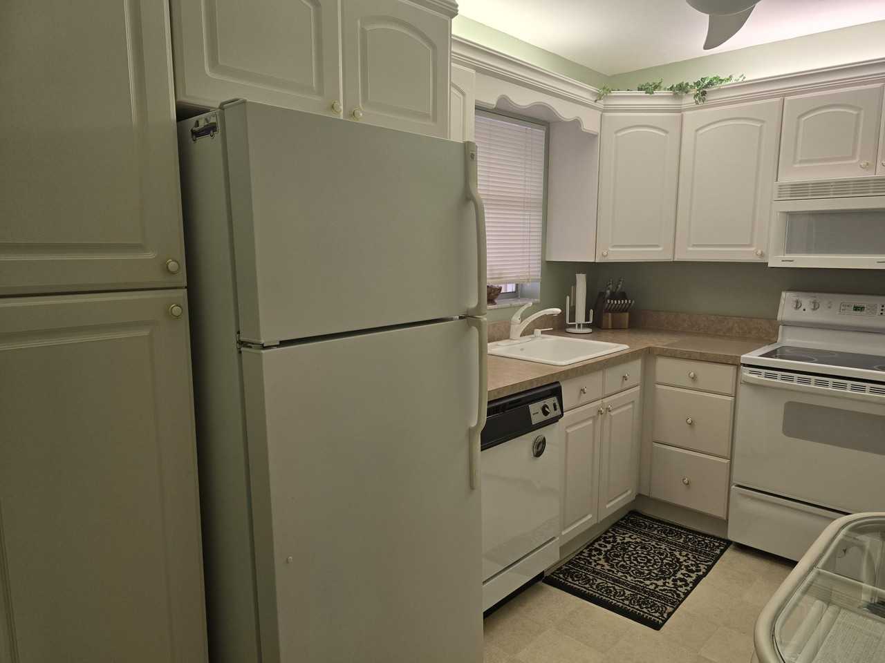 112 Lake Dora Dr - Photo 7 of 22