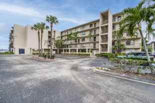 896 N Federal Hwy #128 - Photo 1 of 1