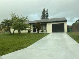 282 Sw Bridgeport Dr - Photo 1 of 1