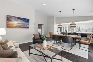 1345 Fairlawn Way #R - Photo 1 of 1