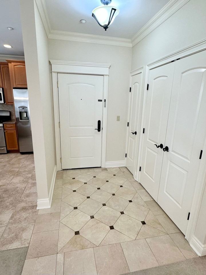 Madison St #207 - Photo 2 of 8