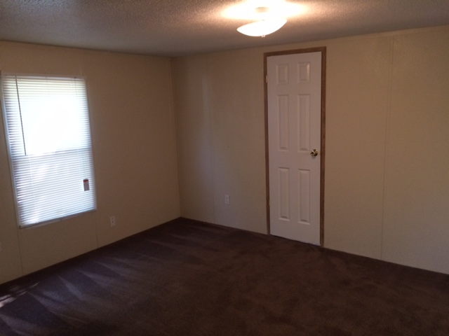 4335 Ichabod Crane Rd - Photo 2 of 5