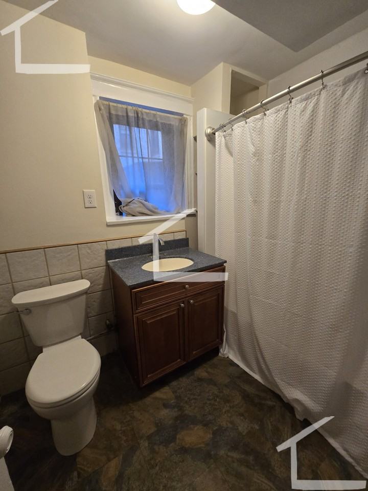 1754 Commonwealth Ave #B - Photo 6 of 8